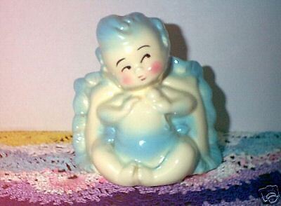 USA HULL POTTERY BLUE PILLOW BABY HEAD VASE #92  