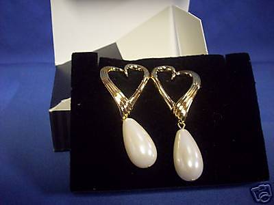Avon Open Heart Drop Pierced Earrings new in box  